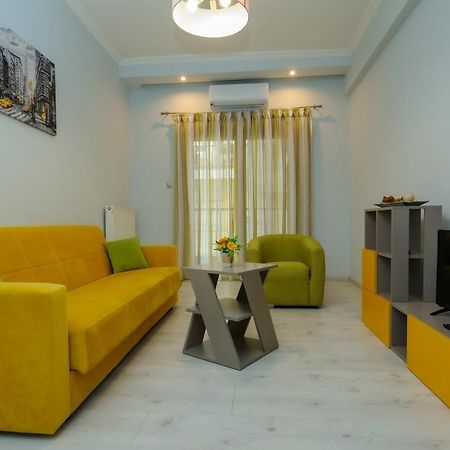 4 Colours Apartment Thessaloniki Exterior photo