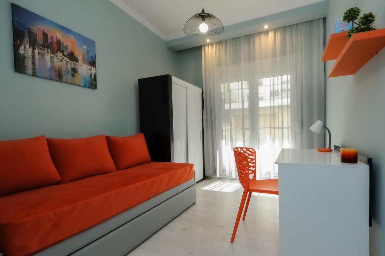 4 Colours Apartment Thessaloniki Exterior photo